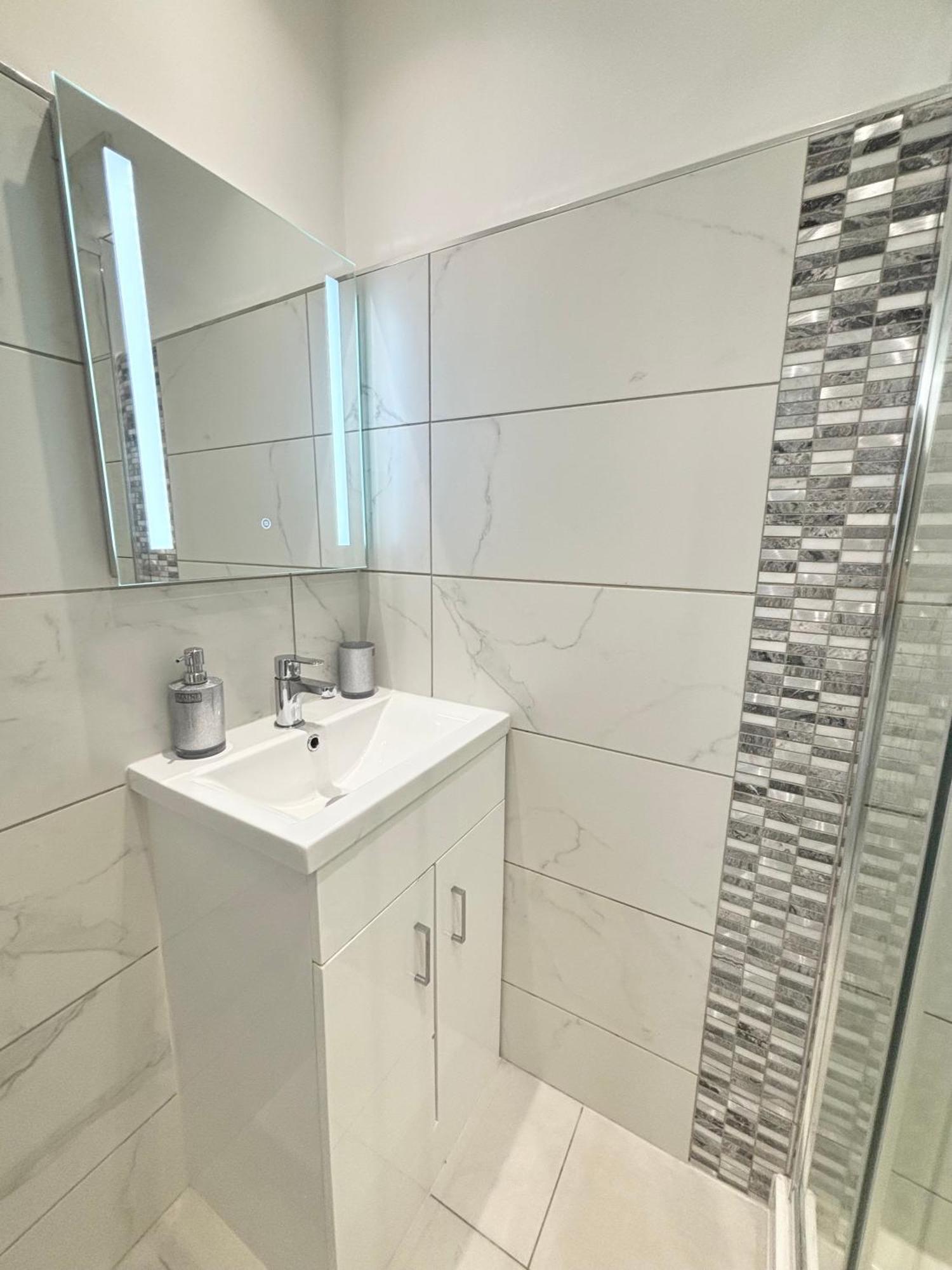 Cosy Modern Flat With Garden Apartment Birmingham Ngoại thất bức ảnh