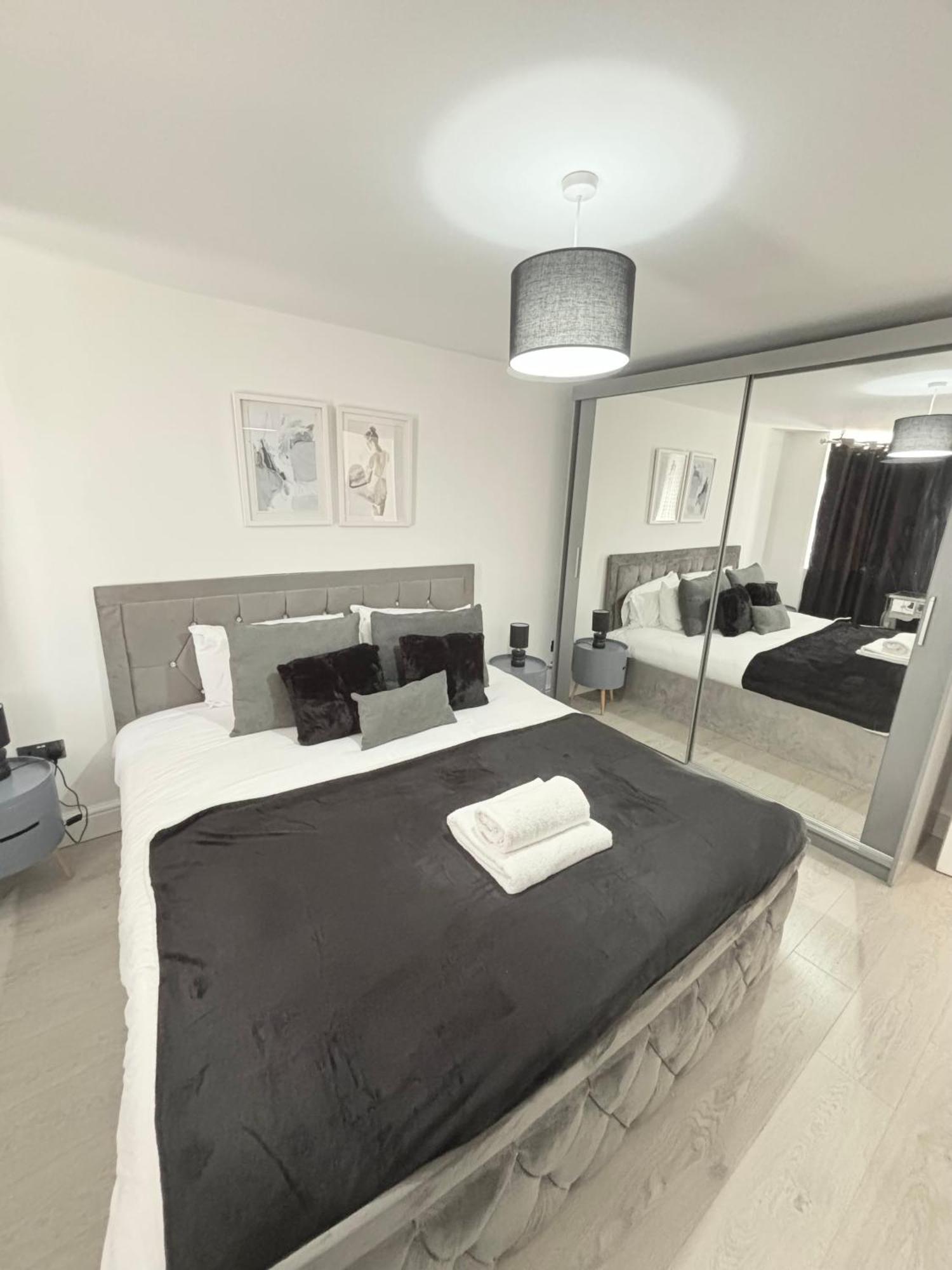 Cosy Modern Flat With Garden Apartment Birmingham Ngoại thất bức ảnh