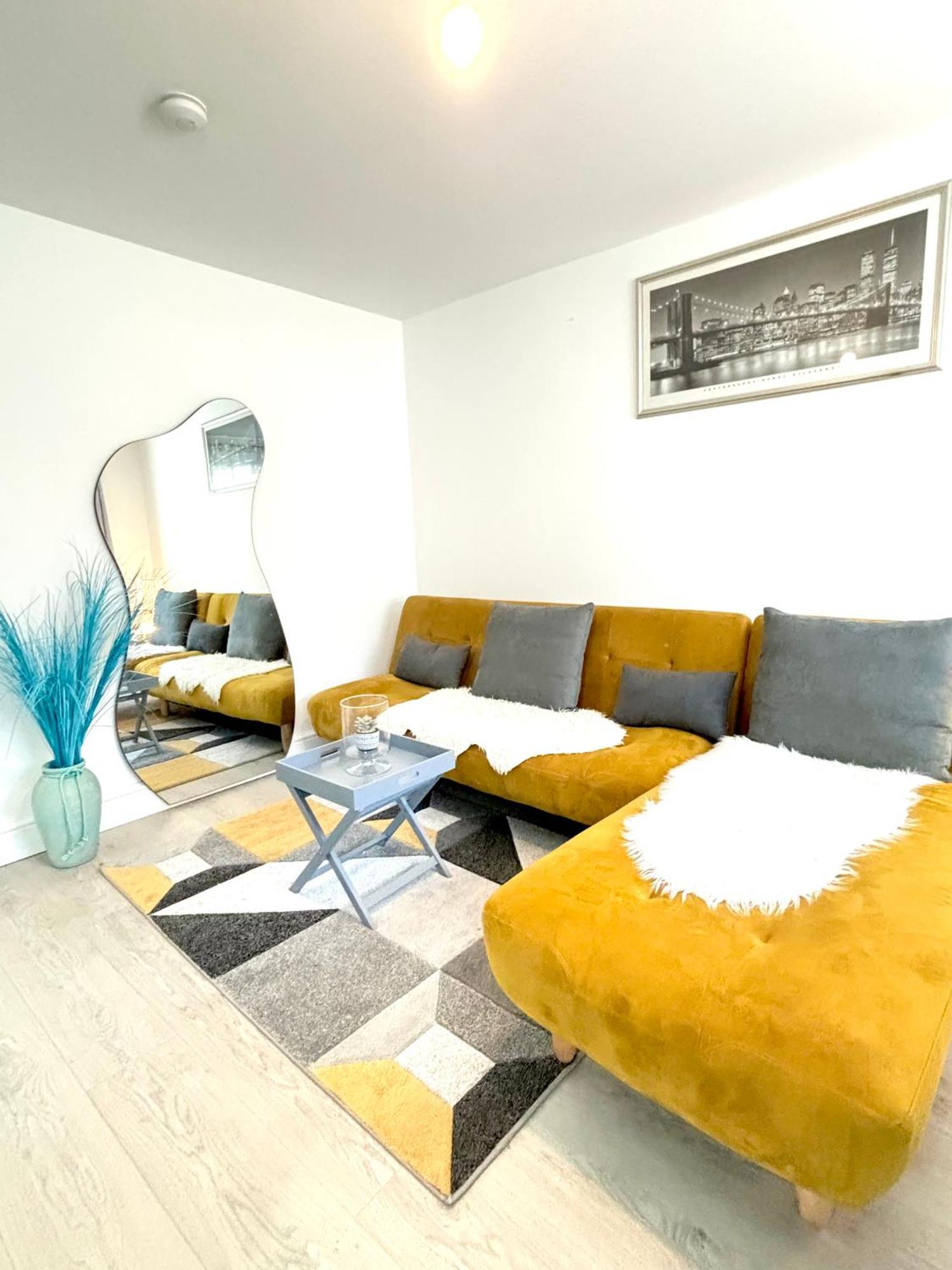 Cosy Modern Flat With Garden Apartment Birmingham Ngoại thất bức ảnh